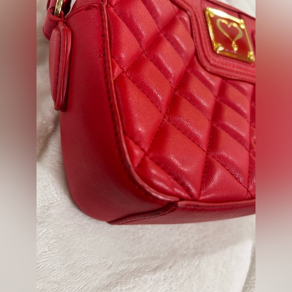 Love Moschino woman’s Polyurethane quilted logo Crossbody Bag Red - Picture 13 of 16